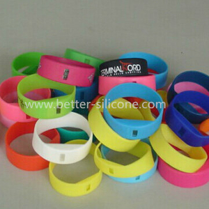  LSR Silicone Smart Watch Bracelet 
